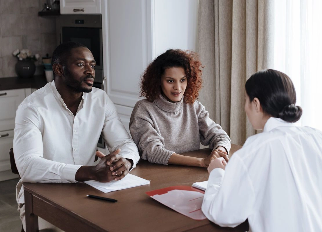 Avatar_Behavioral_Health_Program_And_Services_Outpatient_Program_Family_Enrichment_People_Discussing